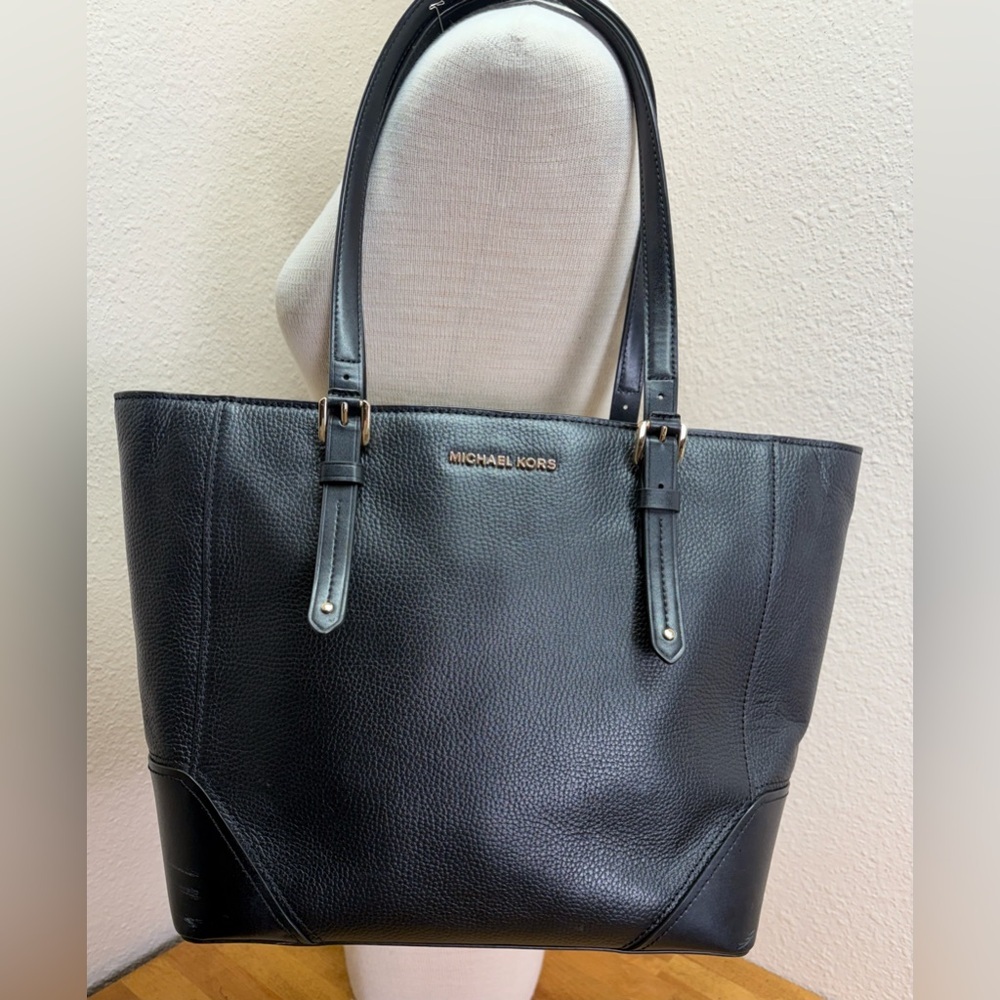 Michael Kors Black Pebbled Leather Bedford Medium Pocket Tote Bag - Picture 4 of 13